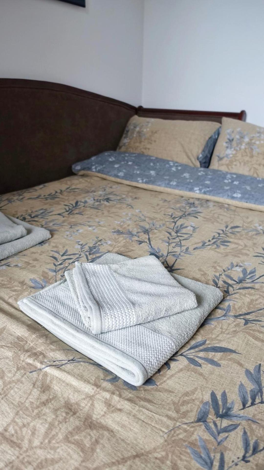 Jc10 Apartment 3 Bedroom, Free Parking, 73Sqm Novi Sad Eksteriør bilde