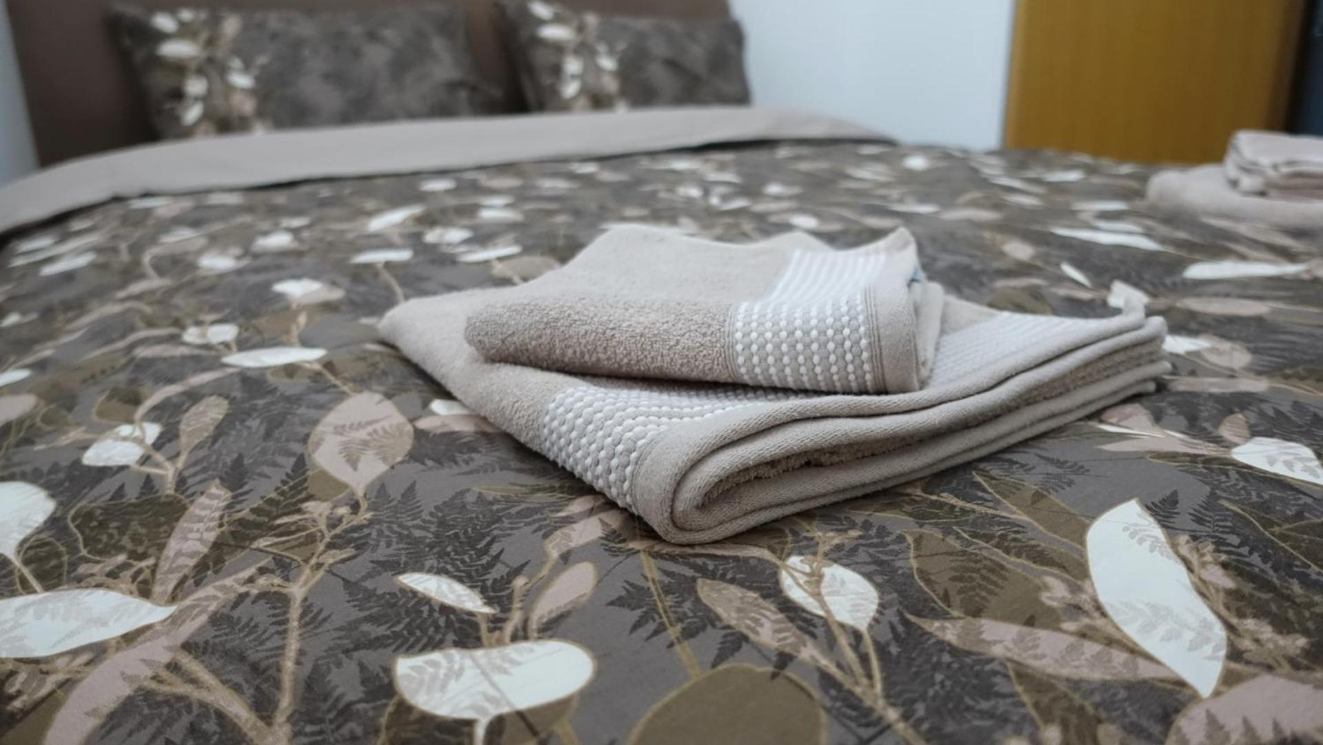 Jc10 Apartment 3 Bedroom, Free Parking, 73Sqm Novi Sad Eksteriør bilde