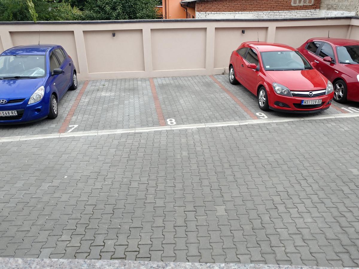 Jc10 Apartment 3 Bedroom, Free Parking, 73Sqm Novi Sad Eksteriør bilde
