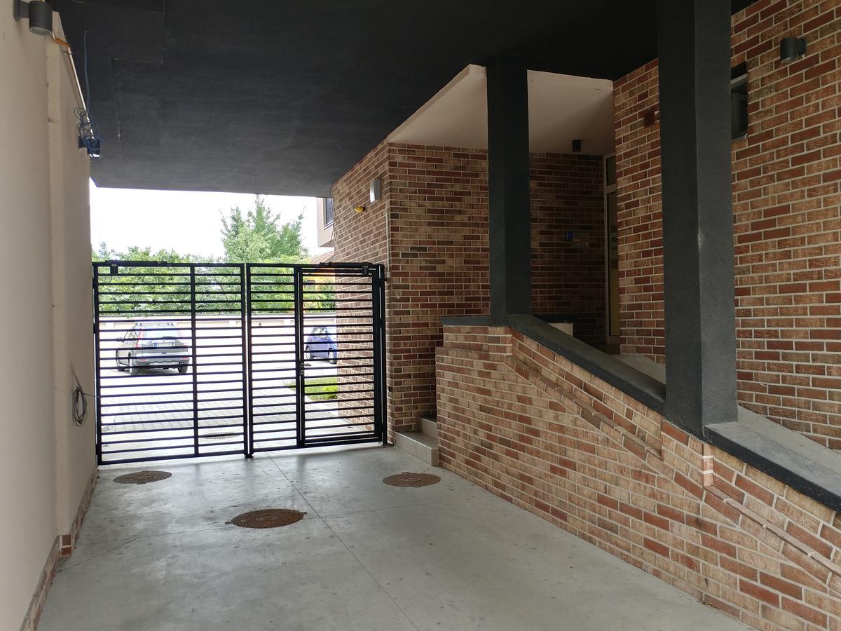 Jc10 Apartment 3 Bedroom, Free Parking, 73Sqm Novi Sad Eksteriør bilde