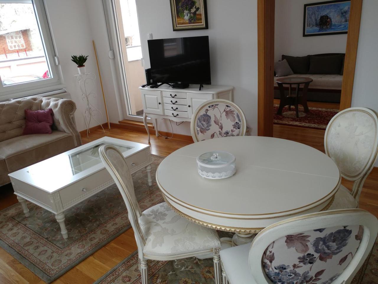 Jc10 Apartment 3 Bedroom, Free Parking, 73Sqm Novi Sad Eksteriør bilde