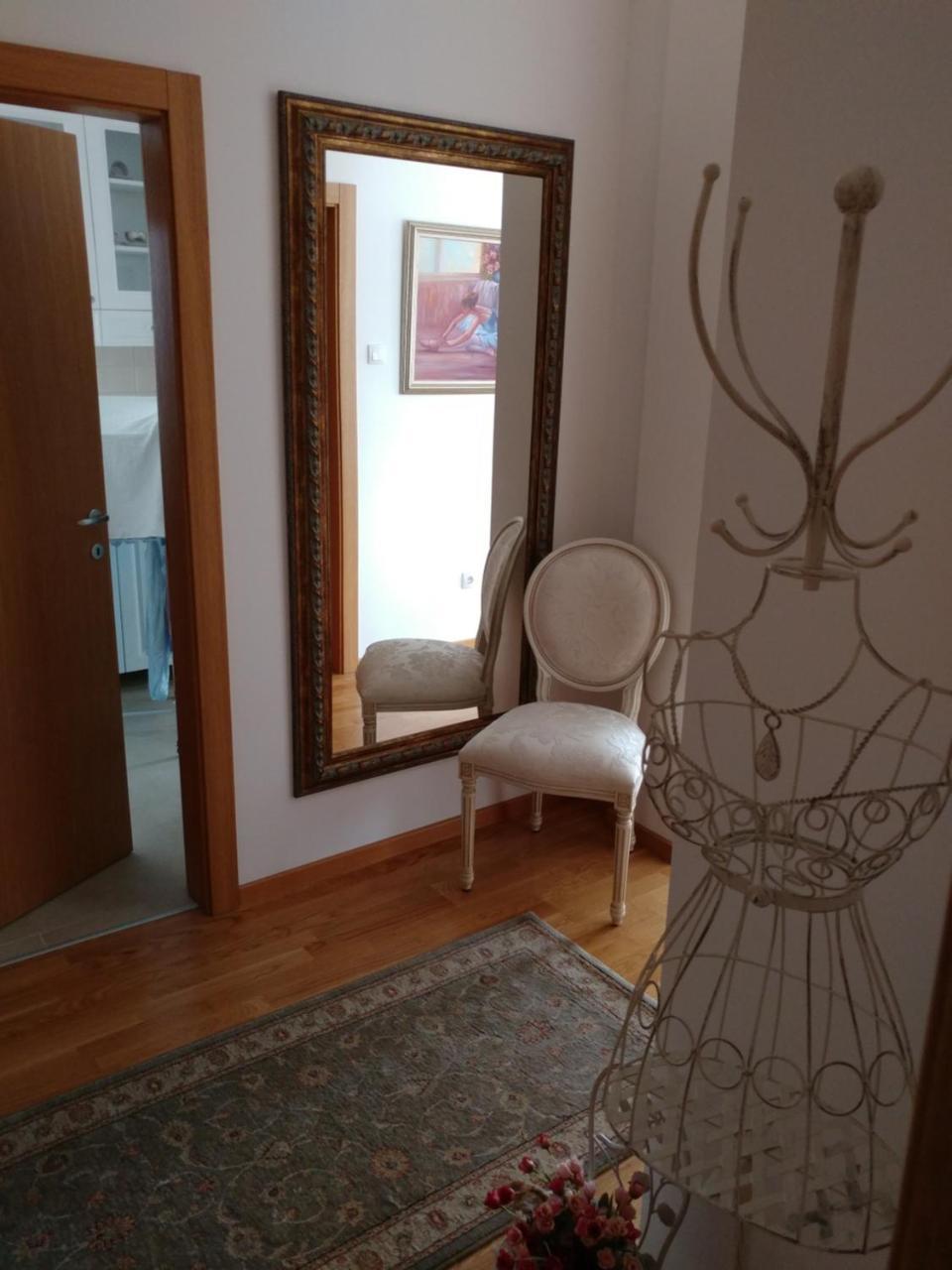 Jc10 Apartment 3 Bedroom, Free Parking, 73Sqm Novi Sad Eksteriør bilde
